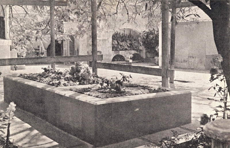 05-07 - Pondichery - ashram - tombeau - 1